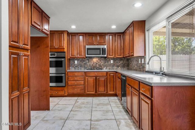 418 Ramble Ridge Drive, Thousand Oaks, CA 91360
