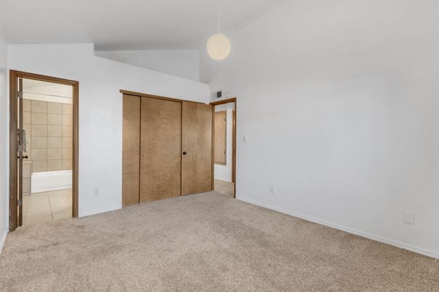 5421 Gold Rush Drive NW, Albuquerque, NM 87120