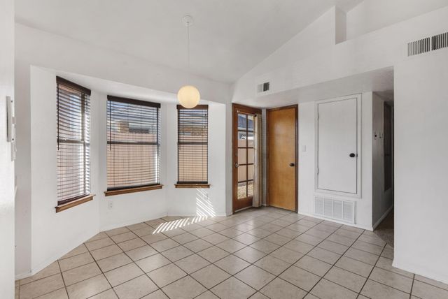 5421 Gold Rush Drive NW, Albuquerque, NM 87120