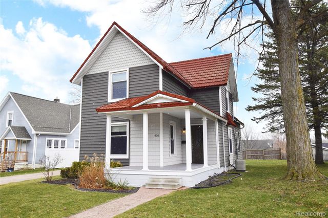 404 N Adelaide Street, Fenton, MI 48430