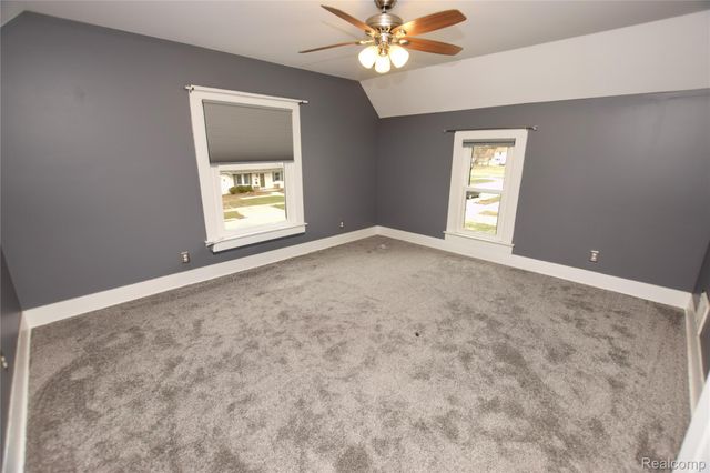 404 N Adelaide Street, Fenton, MI 48430