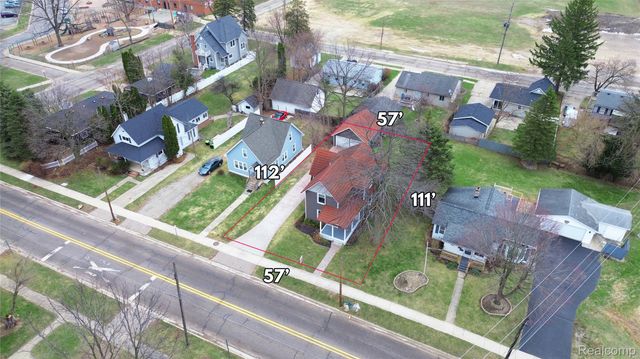 404 N Adelaide Street, Fenton, MI 48430