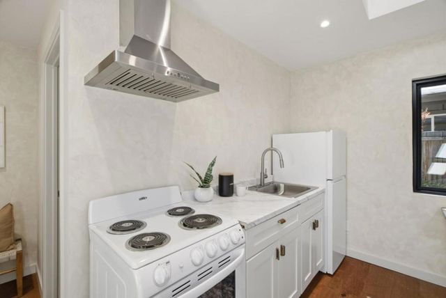358 Fernando Avenue, Palo Alto, CA 94306