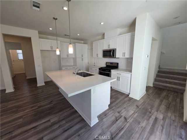 1956 S Hartford Place, San Bernardino, CA 92408