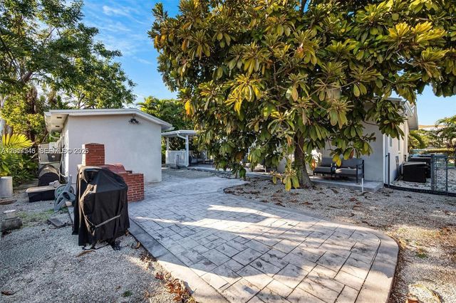 1946 SW 20th St 1946, Miami, FL 33145