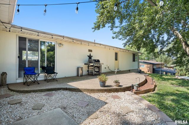 201 FENESTRA Lane, East Peoria, IL 61611
