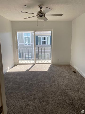 28 S RIO GRAND AVE, Farmington, UT 84025