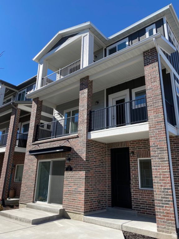 28 S RIO GRAND AVE, Farmington, UT 84025