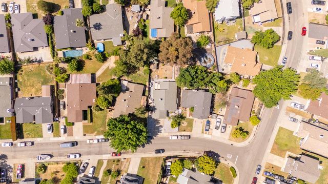 8248 Sunbird Way, Sacramento, CA 95823