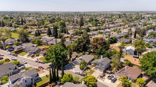 8248 Sunbird Way, Sacramento, CA 95823