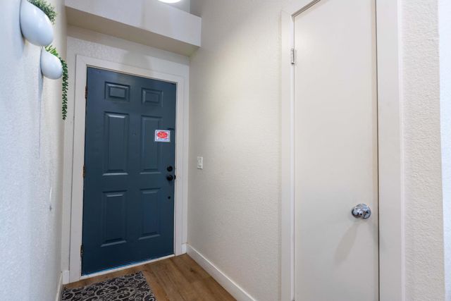 8248 Sunbird Way, Sacramento, CA 95823