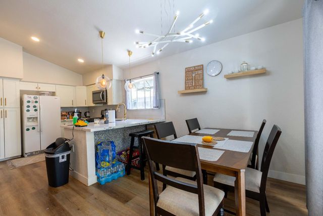 8248 Sunbird Way, Sacramento, CA 95823