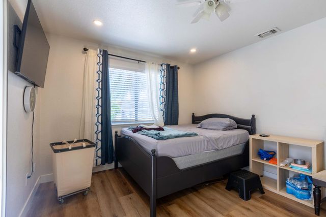 8248 Sunbird Way, Sacramento, CA 95823