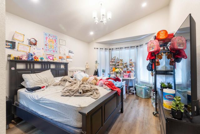 8248 Sunbird Way, Sacramento, CA 95823