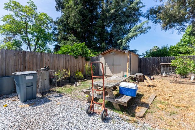 8248 Sunbird Way, Sacramento, CA 95823