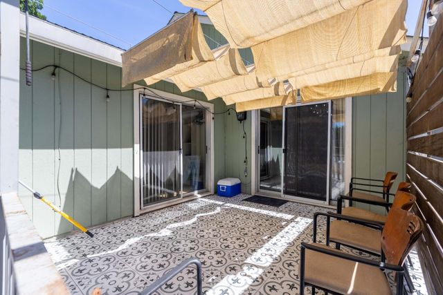 8248 Sunbird Way, Sacramento, CA 95823