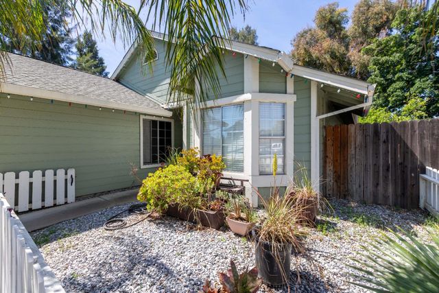 8248 Sunbird Way, Sacramento, CA 95823