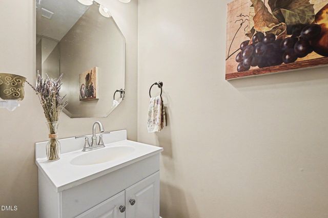 7301 Lakefall Drive, Wake Forest, NC 27587