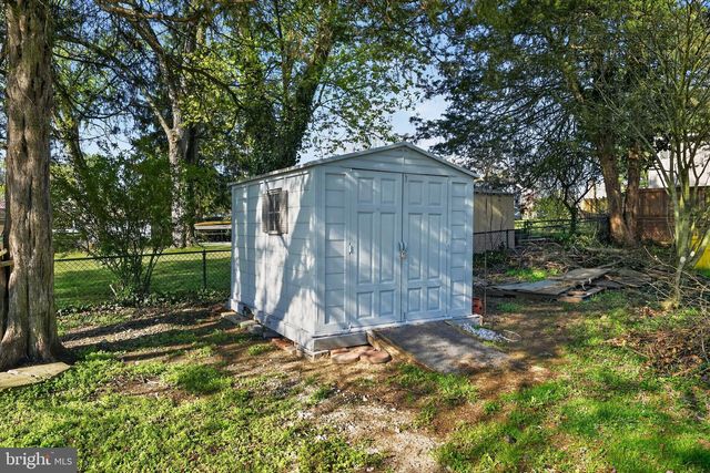 8 HANFORD DR, Harmans, MD 21077