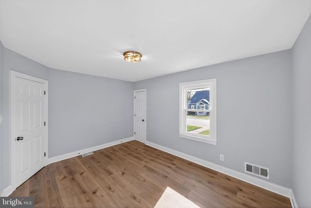 8 HANFORD DR, Harmans, MD 21077