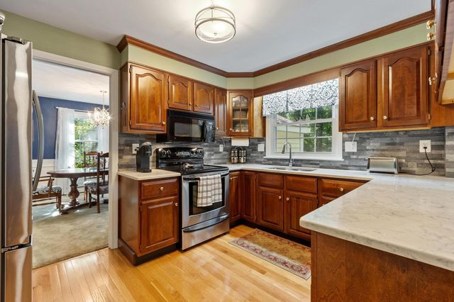138 Hobbs Rd, Princeton, MA 01541