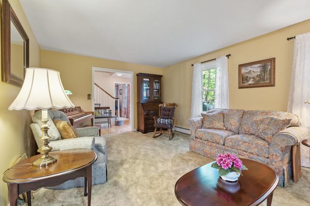 138 Hobbs Rd, Princeton, MA 01541