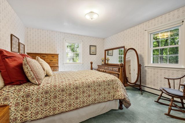 138 Hobbs Rd, Princeton, MA 01541