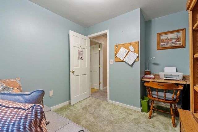 138 Hobbs Rd, Princeton, MA 01541