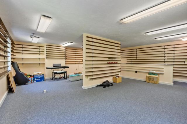 138 Hobbs Rd, Princeton, MA 01541