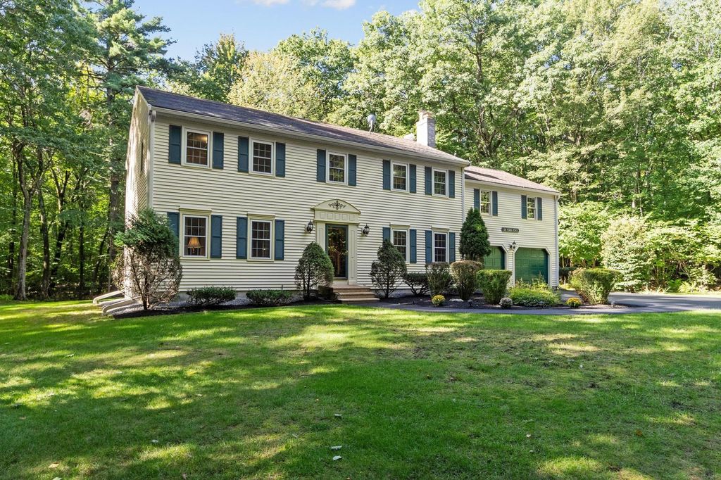 138 Hobbs Rd, Princeton, MA 01541