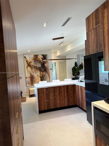 2543 Gulfstream Lane, Fort Lauderdale, FL 33312