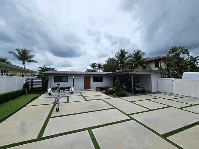 2543 Gulfstream Lane, Fort Lauderdale, FL 33312