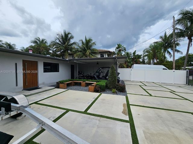 2543 Gulfstream Lane, Fort Lauderdale, FL 33312