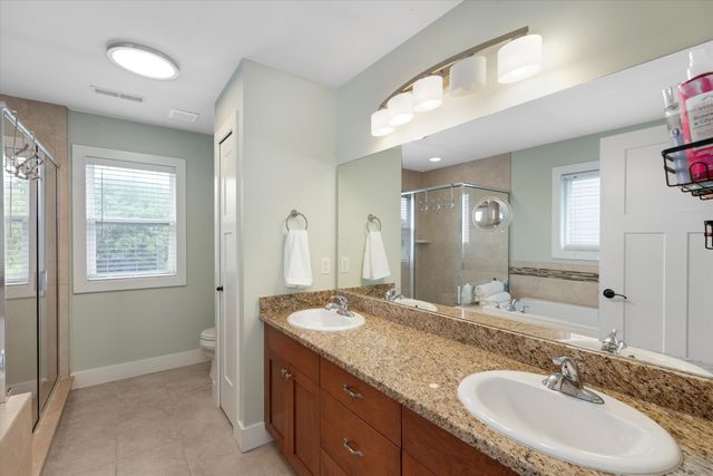 4790 Catalina Drive, Oakland Twp, MI 48359