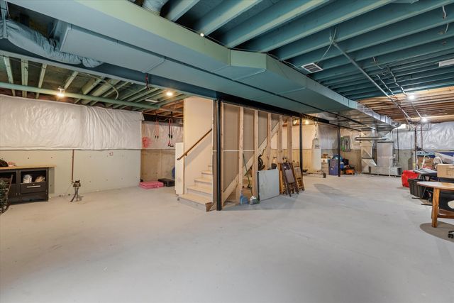4790 Catalina Drive, Oakland Twp, MI 48359