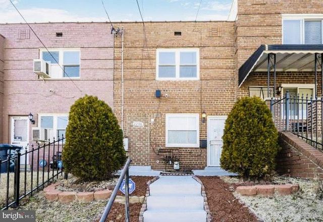 2206 15TH ST NE, Washington, DC 20018