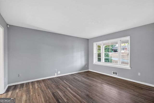 1615 Pine Glen Circle, Decatur, GA 30035