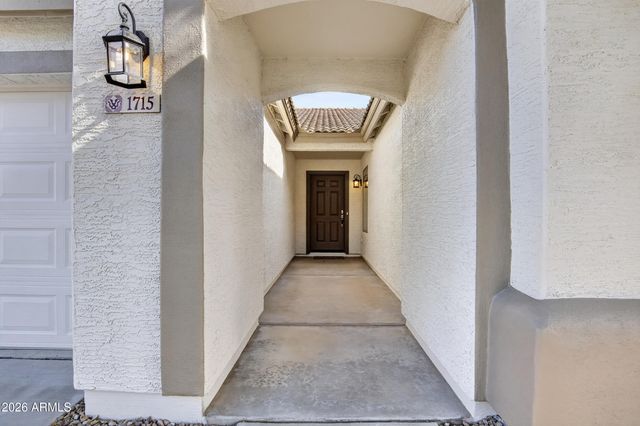 1715 E BRANHAM Lane, Phoenix, AZ 85042