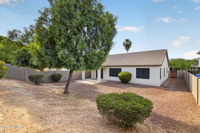 1715 E BRANHAM Lane, Phoenix, AZ 85042