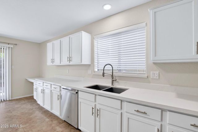 1715 E BRANHAM Lane, Phoenix, AZ 85042