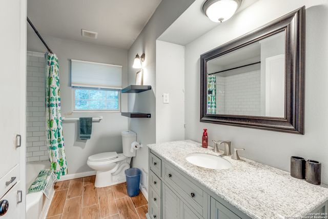 347 Pinewood Ln, San Antonio, TX 78216