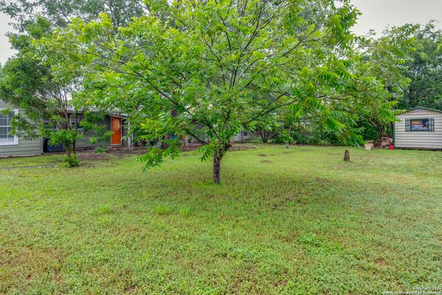 347 Pinewood Ln, San Antonio, TX 78216