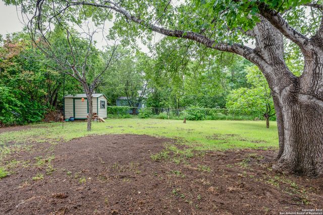 347 Pinewood Ln, San Antonio, TX 78216