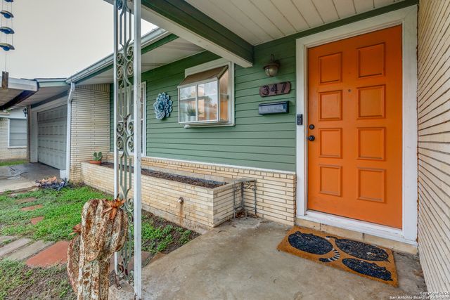 347 Pinewood Ln, San Antonio, TX 78216