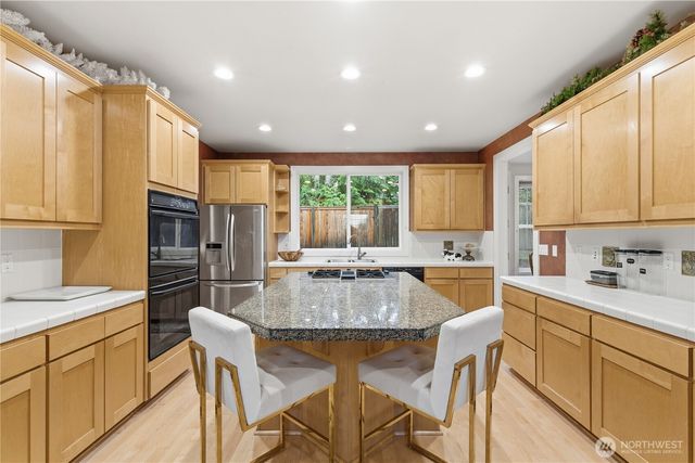 6082 167th Avenue SE, Bellevue, WA 98006