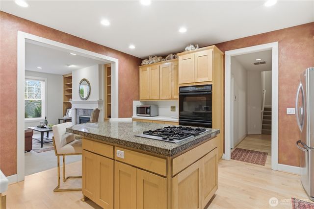 6082 167th Avenue SE, Bellevue, WA 98006