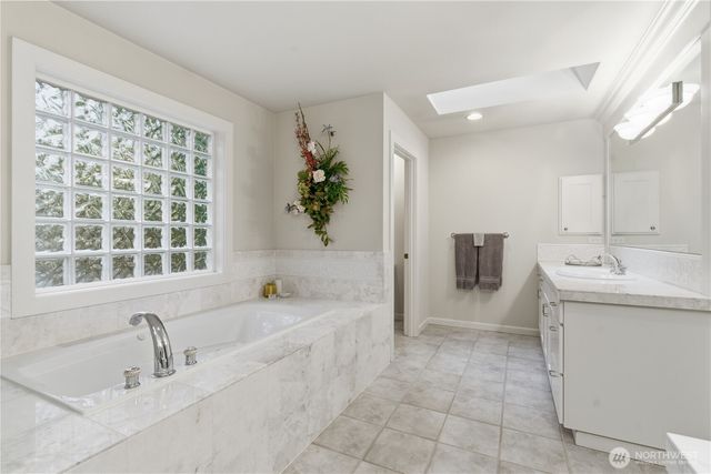 6082 167th Avenue SE, Bellevue, WA 98006