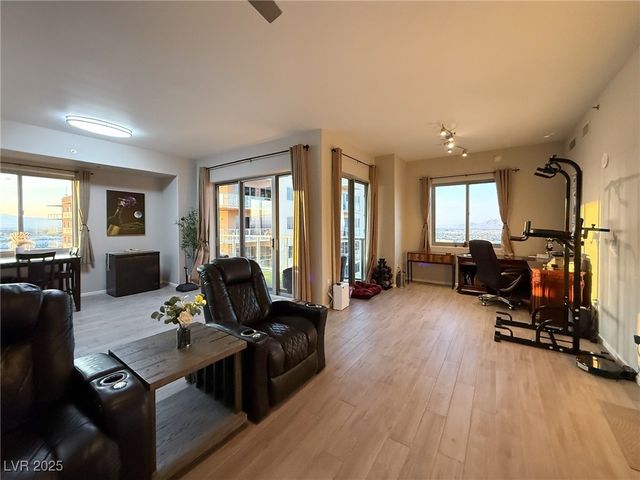 8255 Las Vegas Boulevard 1912, Las Vegas, NV 89123