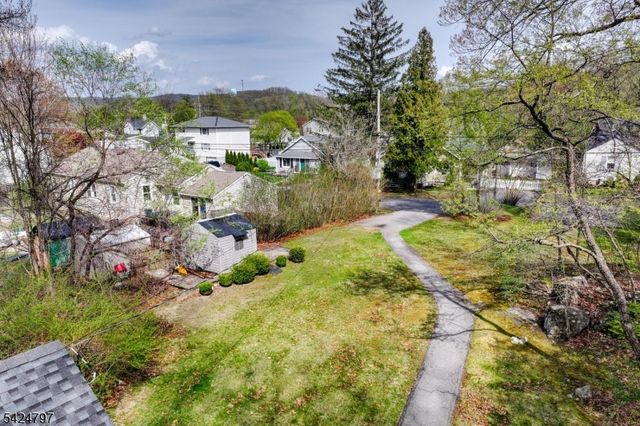 102 Greenwood Ave, Wanaque Boro, NJ 07420