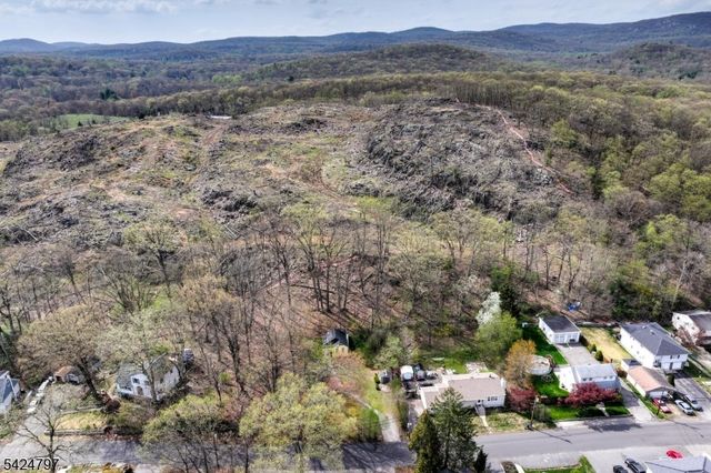 102 Greenwood Ave, Wanaque Boro, NJ 07420